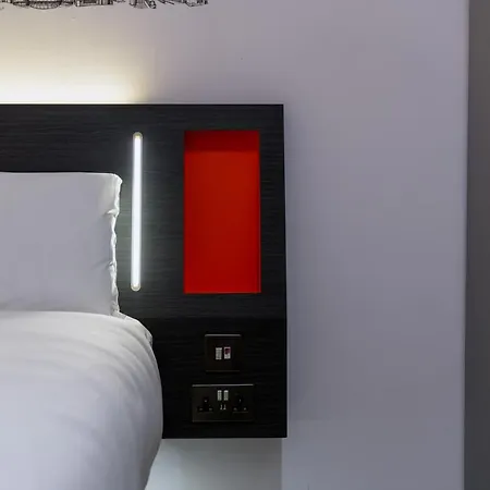 Easyhotel Szálloda